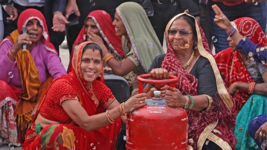 बिहार की महिलाओं के लिए बड़ी सौगात,पीएम उज्ज्वला योजना के तहत 25 लाख मुफ्त गैस कनेक्शन