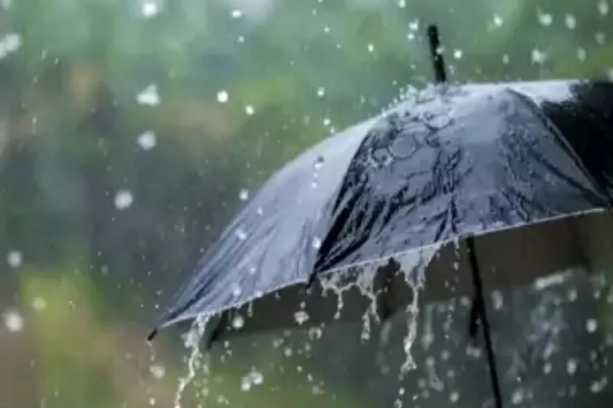 मौसम ने ली करवट, कई जिलों में बारिश और तेज हवाओं की संभावना