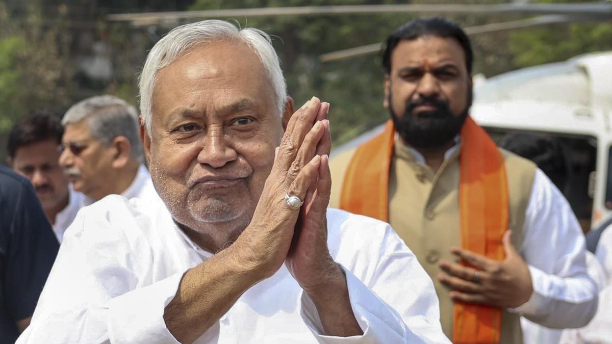नीतीश कुमार बने राज्यसभा सांसद, पीएम मोदी ने दी बधाई; बिहार की राजनीति में बदलाव के संकेत