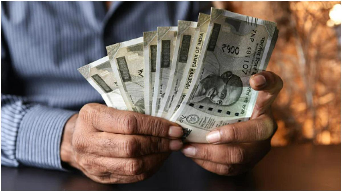 1 अप्रैल से बदला वेतन नियम, जानें आपकी सैलरी पर क्या पड़ेगा असर